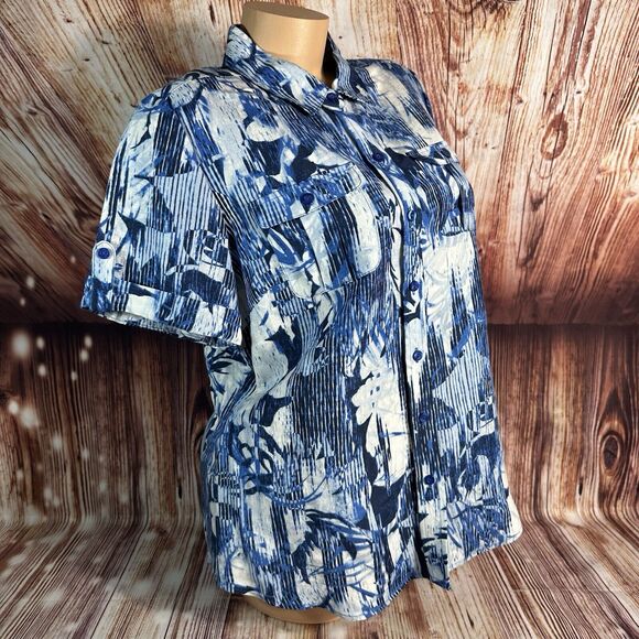 NEW Christopher & Banks Size Medium Linen Blend Button Collar Short Sleeve Top - Picture 2 of 9